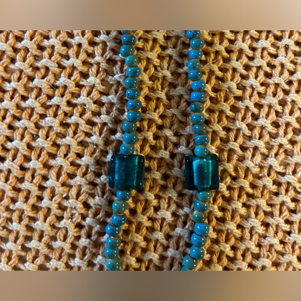 EUC necklace - Picture 2 of 5